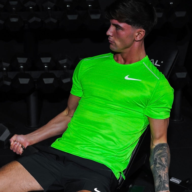 Nike Running Tee Green Strike