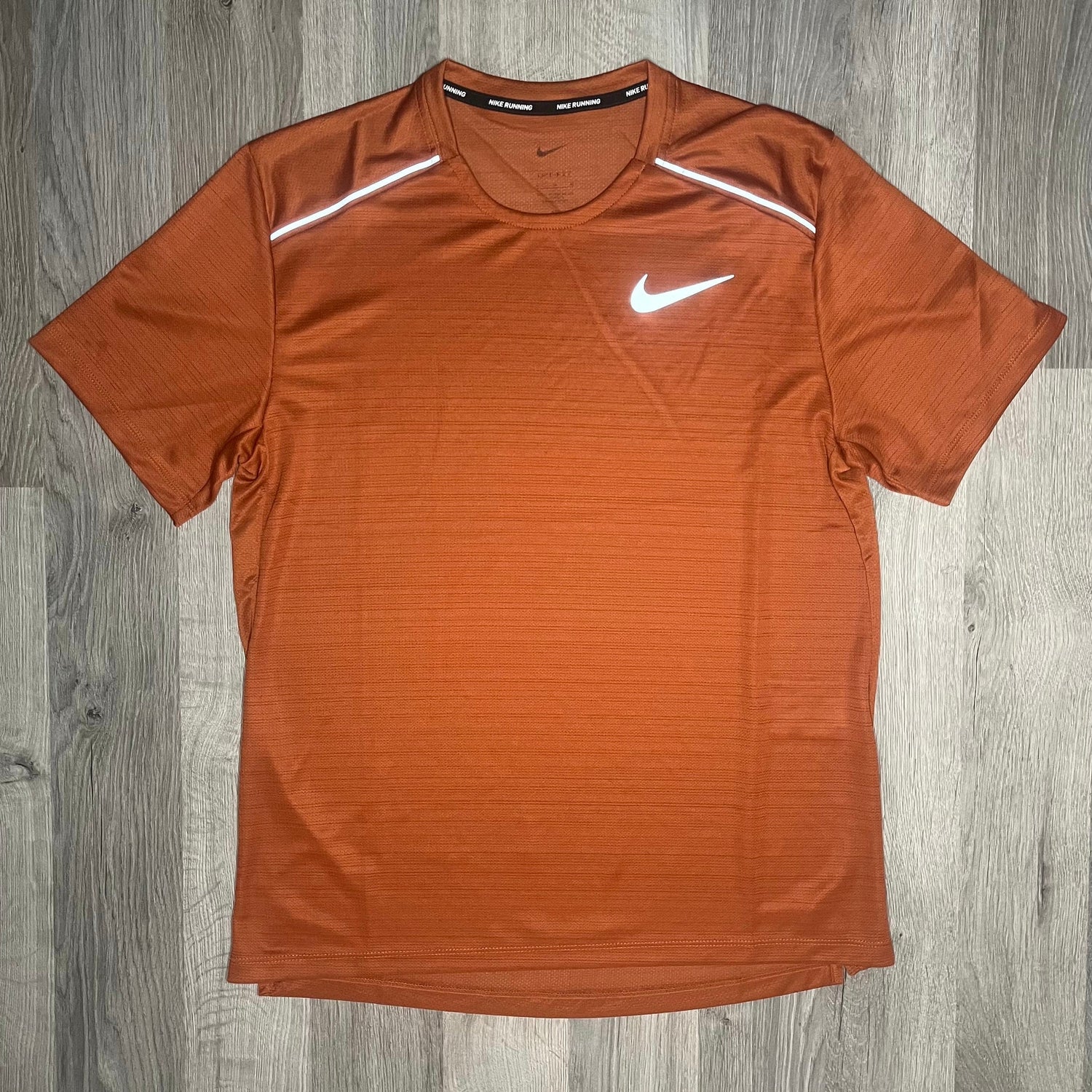 Nike Running Tee Tan