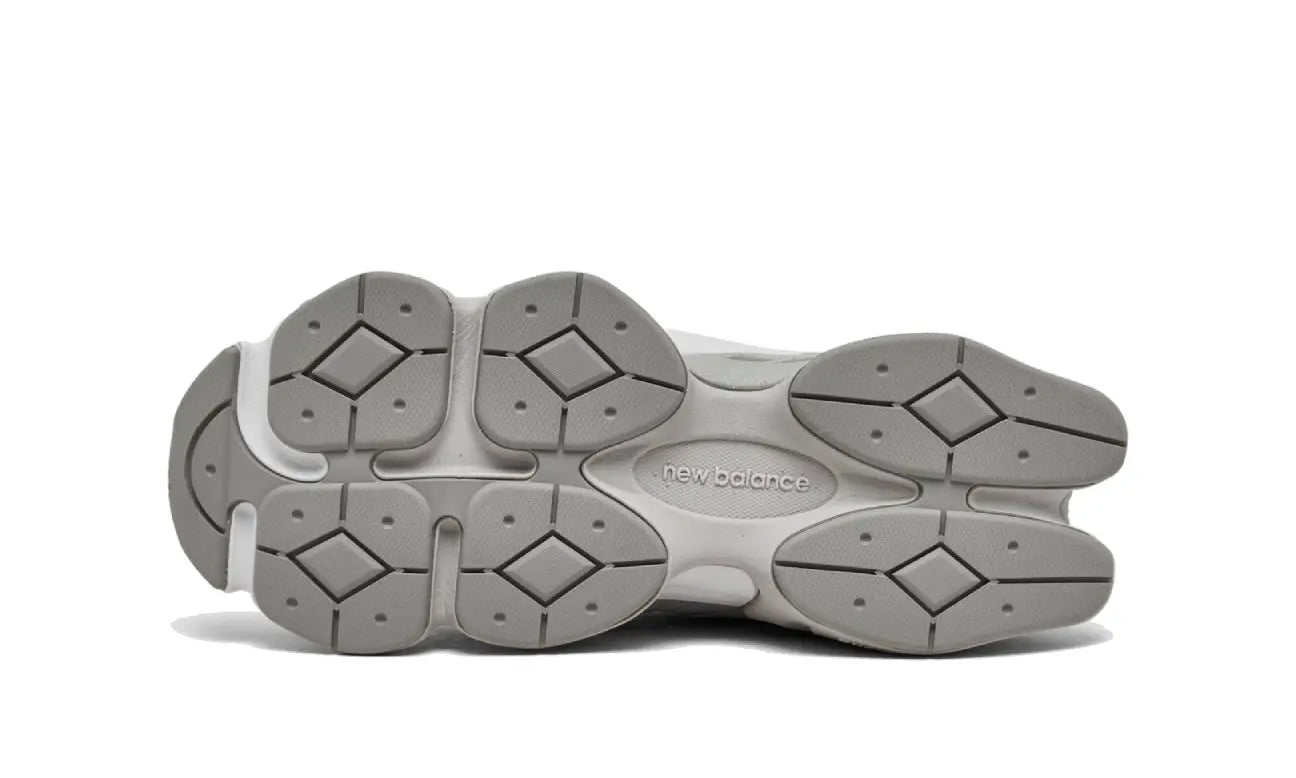 New Balance 9060 Silver Metallic Grey